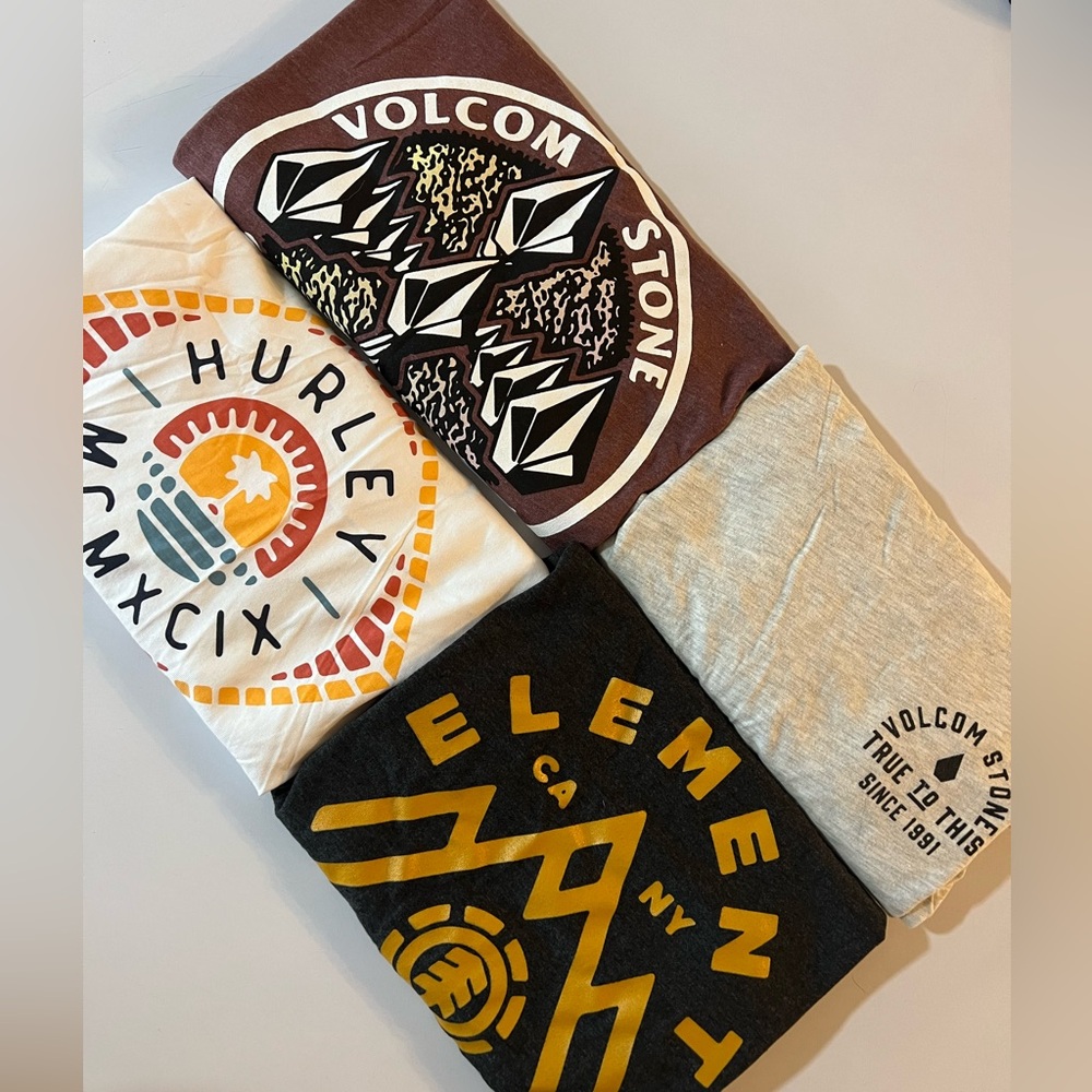 men’s tee lot
